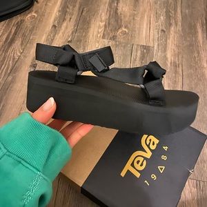 TEVA FLATFORMS PLATFORMS